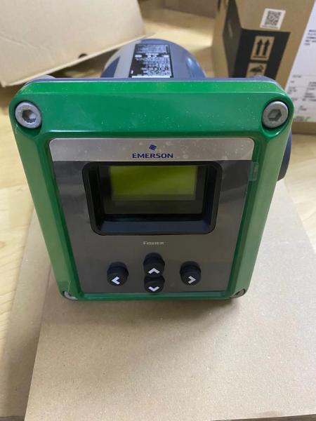Fisher FIELDVUE DLC3100 Digital Level Controller with SS Body and Spring Case In