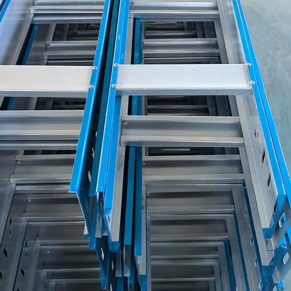 Featherweight FRP Perforated Cable Tray For Ceiling Warehouse