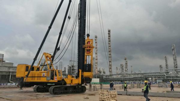 Cheap 13T Hydraulic Hammer Piling Machine High Effciency Crawler Type Walking Type for sale
