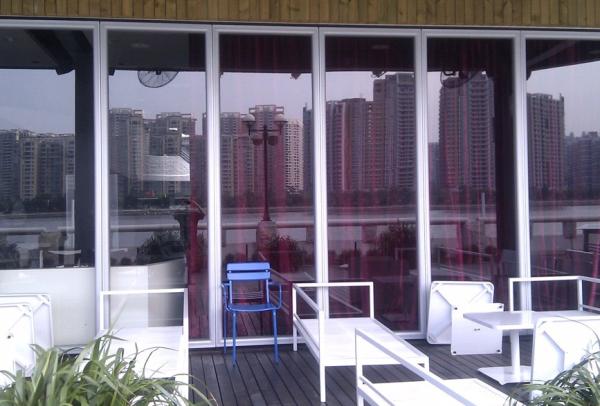 Cheap Stacking Folding Frameless Glass Partitions Provide A Complete Sound Retardant Barrier for sale