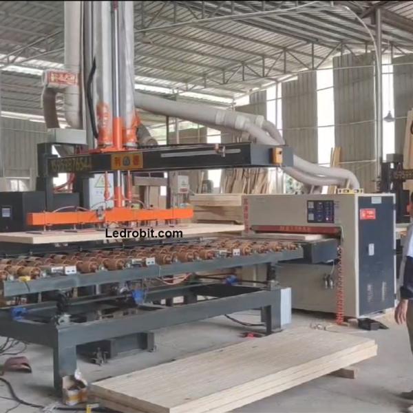 Auto CNC Loading Unloading Equipment Board Unloading Machine With Emergency Stop