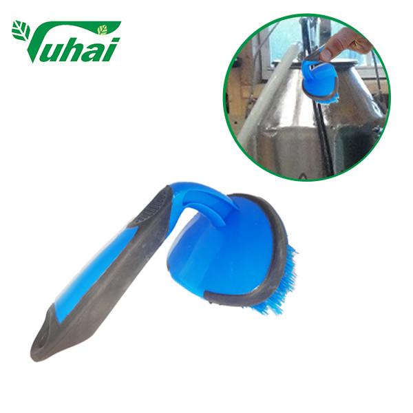 Cheap PA Material Milking Machine Cleaning Brush Dairy Equipment With Handle for sale