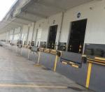 Stationary Or Fixed Warehouse Dock Levelers Loading And Unloading Electric Ramp