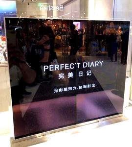 Floor Standing Transparent OLED Display Android OS Windows 7/8.1/10 Operating