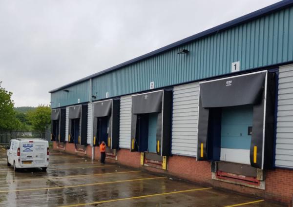 Cheap Extended Finished Loading Dock Shelters PVC Weatherproof For Warehouse And Logistics for sale