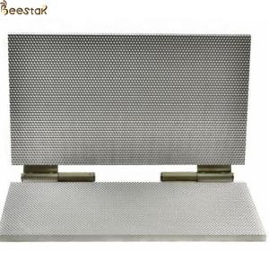 China Notebook Beeswax Foundation Embosser Manual Square Beeswax Foundation Mold on sale