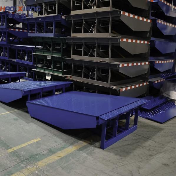 Cheap Customizable Work Platform Hydraulic Loading Dock Ramp With 5mm Non-Slip Diamond Mesh for sale