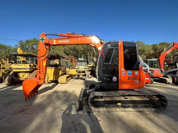Cheap Japan Used Hitachi Excavator for sale Second Hand ZX75US Jindongyu Machinery for sale
