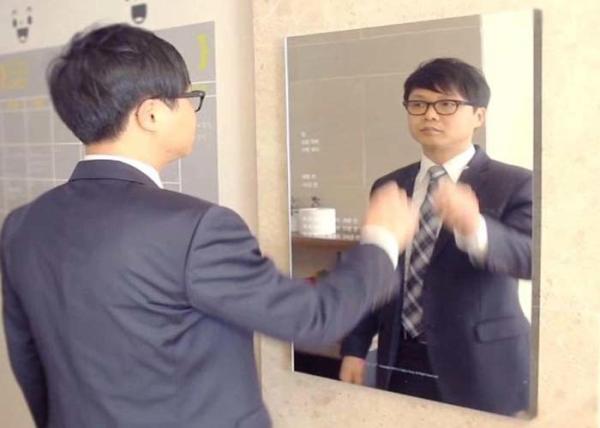 Cheap Interactive Magic Mirror Display Wide Viewing Angle Multi - Language Support for sale