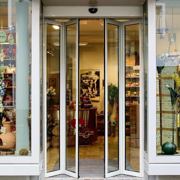 Cheap Aluminum Folding Door Modern Practical Track Door Energy-saving Folding Door Terrace Partition Door Sound Insulation for sale