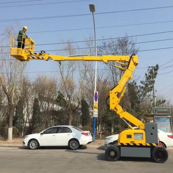 Cheap Diesel Engine / Battery 16m 18m 20m Mobile Man Lifting Platform For Aerial Works for sale
