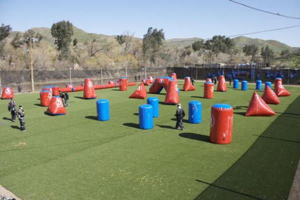 Cheap Custom High - Strength PVC Tarpaulin Weave String Structure Inflatable Paint Bunker for sale