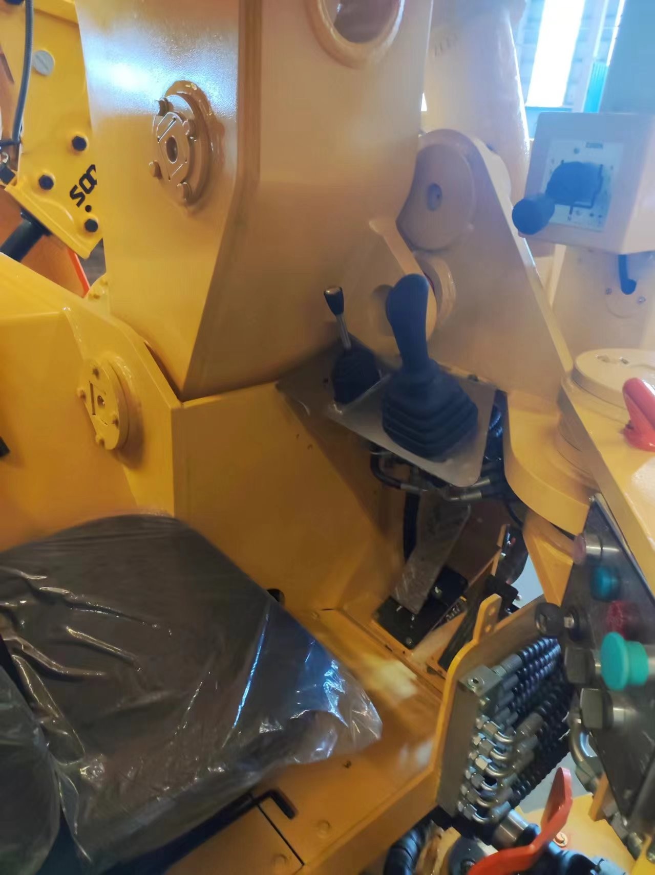 Customized Control System Low Profile LHD loader yellow Load Haul Dump Machine