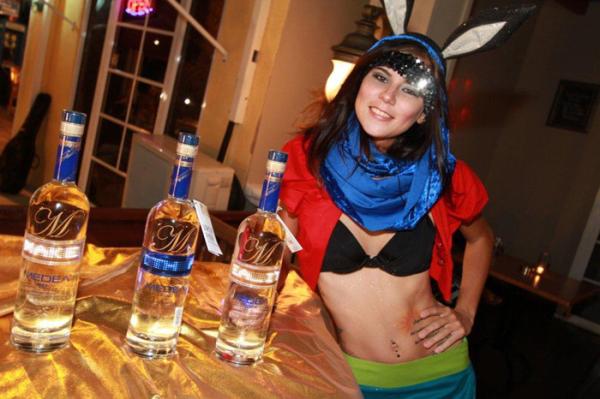 Cheap Bottle with LED screen message across display- Project for sale