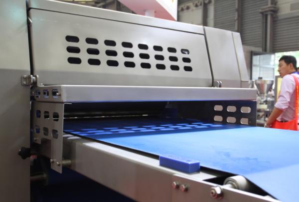 Cheap Toast Bread Thrice Rolling Bakery Line Machine Touch Screen Control for sale