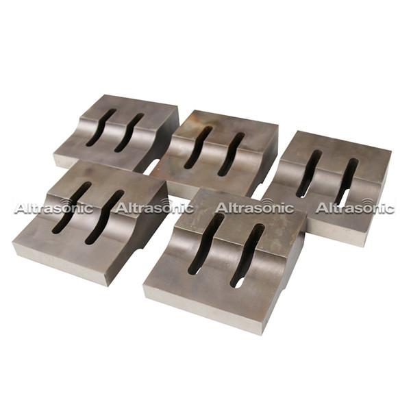 Cheap Frequency 20Khz Welding Horn Face Mask Disposable Surgical 3 Ply Machine Parts for sale
