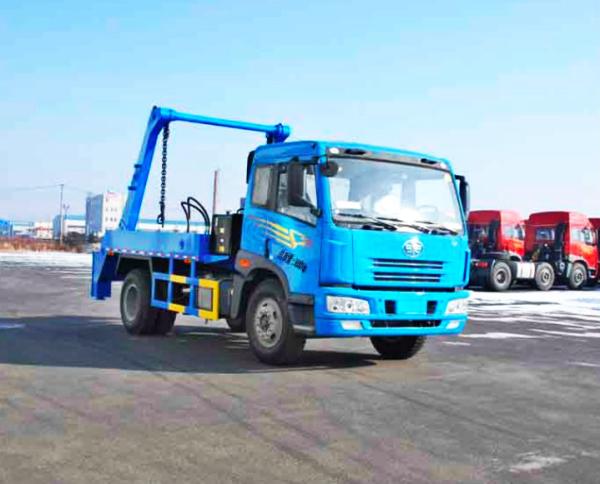 Cheap Skip Loading Waste Collection Trucks Self Dumping 10m3 / 12m3 Volume Swing Arm Type for sale