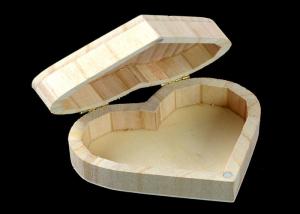 Cover Top Heart Shaped Wooden Box , Wooden Crate Gift Box For Rings Wedding Gift