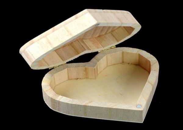 Cheap Cover Top Heart Shaped Wooden Box , Wooden Crate Gift Box For Rings Wedding Gift for sale