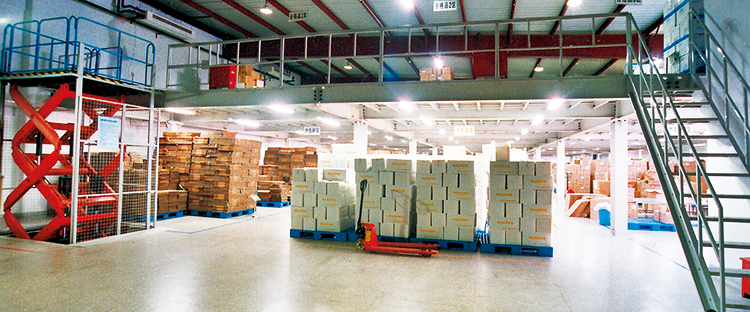 Customized Width and Depth 500kg Load Mezzanine Floor with Solid or Perforated Surface