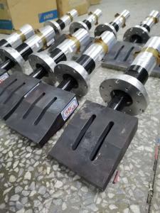 China 20KHz 15KHz Ultrasonic Transducer Generator , Mold Plastic Sheet Welding Machine 2000W on sale
