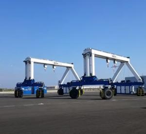 China Asymmetric Design Mobile Bridge Crane Extra Wide 80t on sale