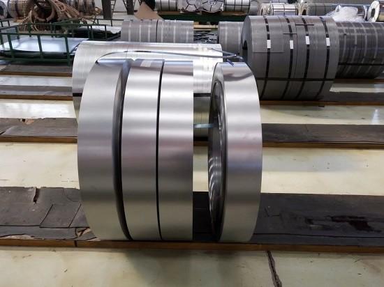 High Zinc Coated Rolled Steel Strips , Q195 / Q235 / SPCC Galvanised Metal Strip