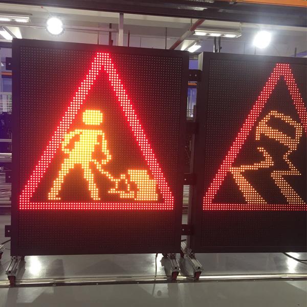 Cheap Waterproof IP65 LED Traffic Display Road Variable Message Board for sale