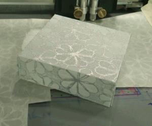 China Lampshade fabric + pvc pattern flatbed cutting plotter on sale