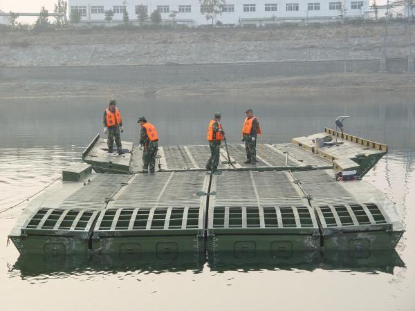 Cheap Pontoon Shape Depth 0.8m Floating Bridge Military for sale