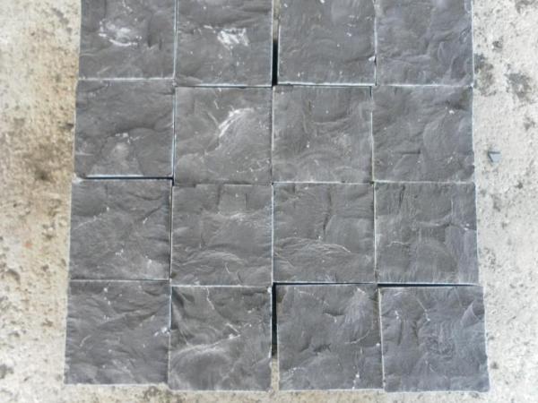 Cheap Dark Grey Granite Cobblestone Pavers , 2.8g / Cm3 Density Granite Cubes Paving for sale