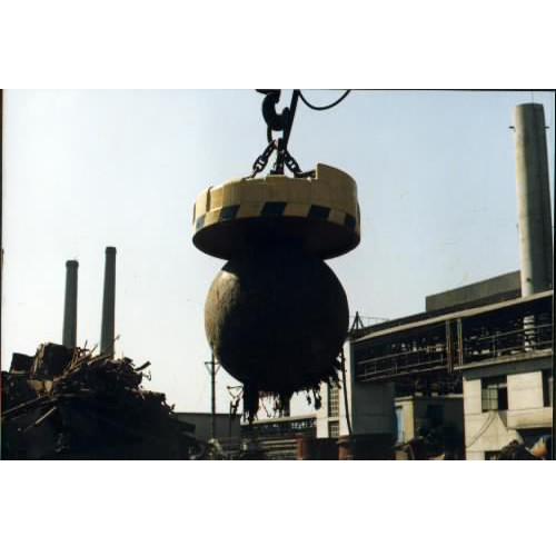 Cheap Rust Proof Deep Reaching  Large Industrial Magnets With Connecting Chains for sale