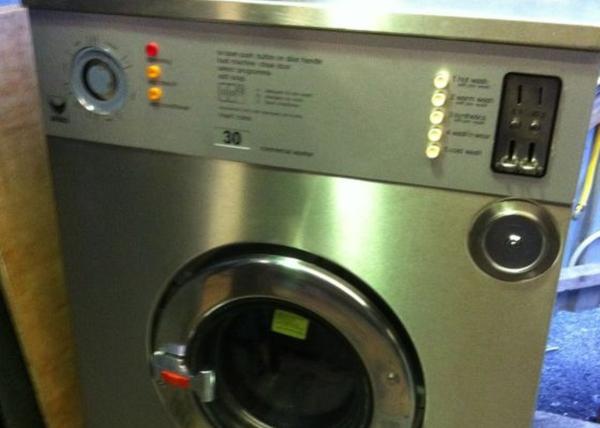 Cheap SS304 Programmable Industrial Front Load Washing Machine High Stability for sale