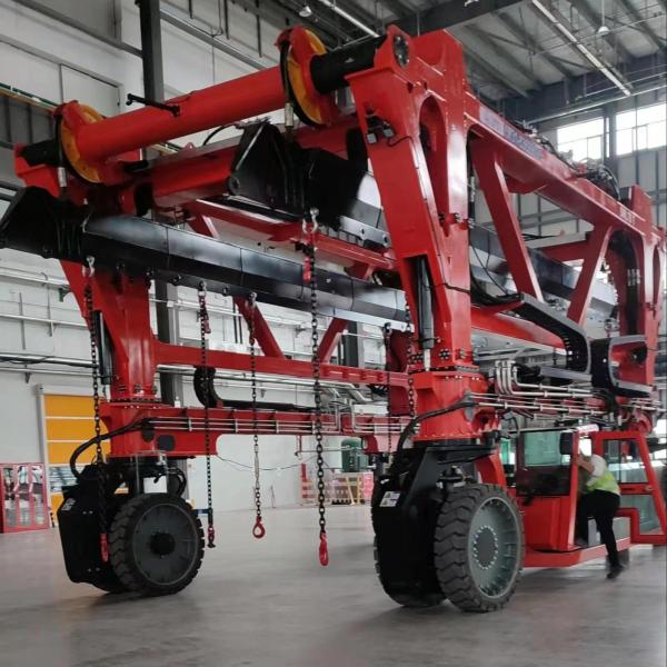 Cheap Customized Electric Container Lift Trailer , 70T Straddle Carrier Crane for sale