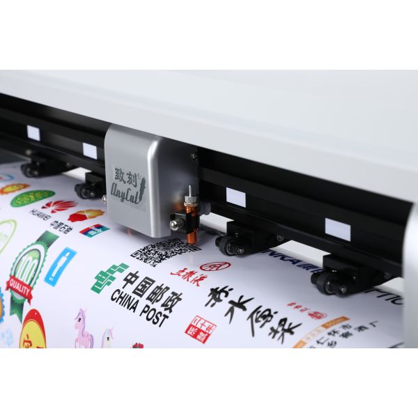 ZKD1000 Dual-head Camera Auto-Positioning 10m Error Correction Cutting Plotter