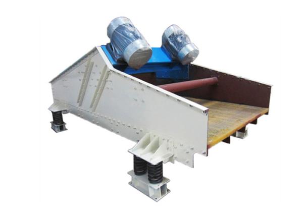 Cheap Automatic Linear Vibratory Screen Fully Enclosed Structure For Chemicals / Mining for sale