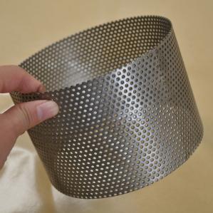Customize Stainless Steel 304 Perforated Metal Tube Cylinder For Oil Field Pipeline Filter