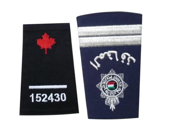 Cheap Custom Embroidered Clothing Patch, Personalized Badges With Serging / Heat-Cutting Edge for sale