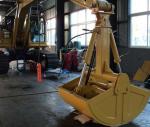 1.2m3 Clamshell Bucket In Conjunction Grabbing Loading Bulk Materials