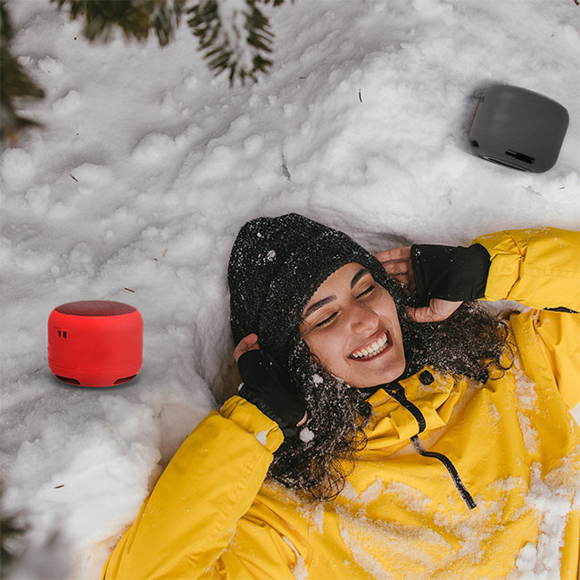 V5.0 Bluetooth Wireless Waterproof Speaker With 70Hz-20KHz Frequency Response