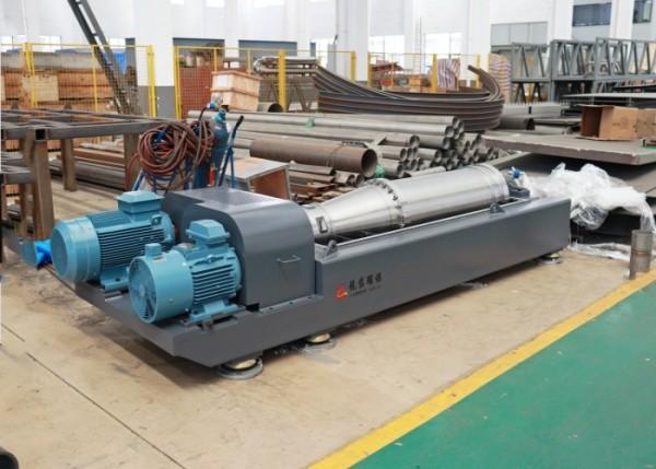 Cheap Efficient Horizontal Decanter Centrifuge Machine For Olive Oil Separate for sale