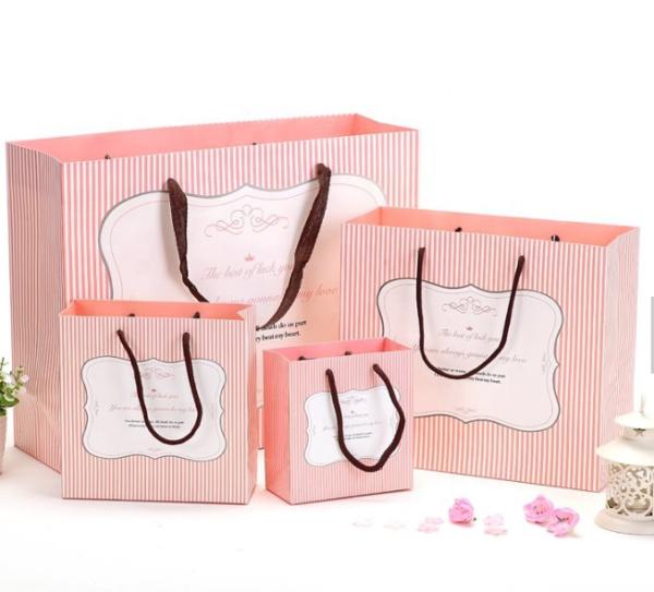 Cheap Beautiful Custom Printed Paper Bags Art Paper Material Any Size Available for sale