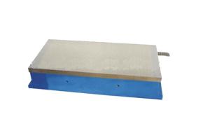 Dense pole magnetic chuck