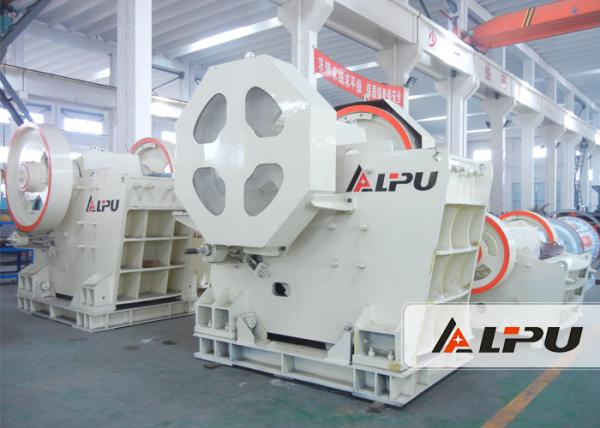 Cheap Even Output Rock Jaw Crusher / Stone Crushing Machinery Outlet Size 100-220mm for sale