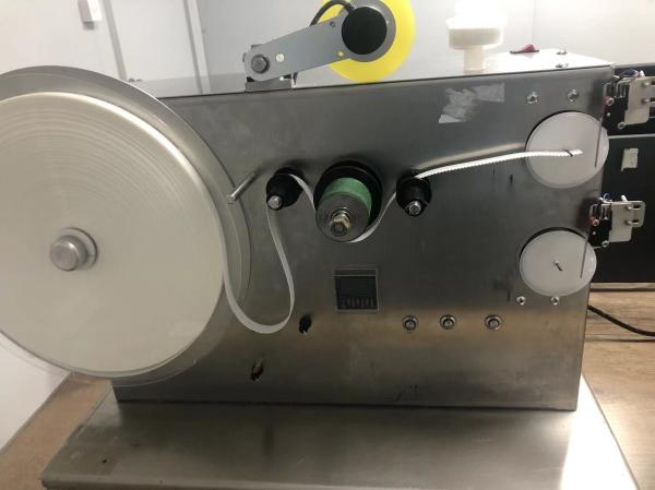 Cheap 900-1200pcs/hour Capacity HME Filter Tape Coating Machine with Automatic Cutting Method for sale