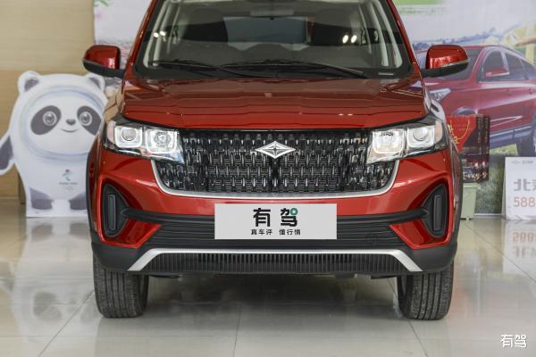 Cheap Practical 7 Seater Petrol Cars Daily Use 7 Seats SUV 5 Gear Manual Shift for sale