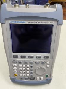 China Rohde And Schwarz FSH3 Spectrum Analyzer Handheld 100kHz - 3GHz on sale