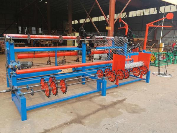 Cheap CE ISO Servo Motor 4000mm Chain Link Weaving Machine for sale