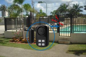 140db Magnetic Wireless Pool Door Alarm With Remote Control IP67 waterproof for outside gate security