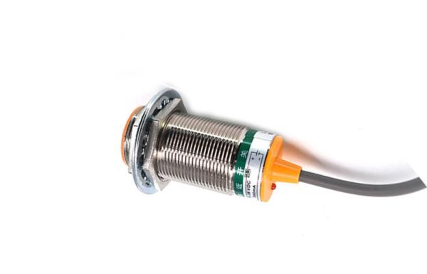 Cheap Normally Closed Industrial Proximity Sensor With Load Short Circuit Protection for sale